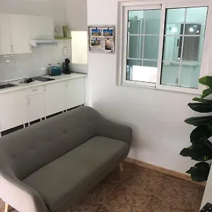 Elena Apartamento Lajares