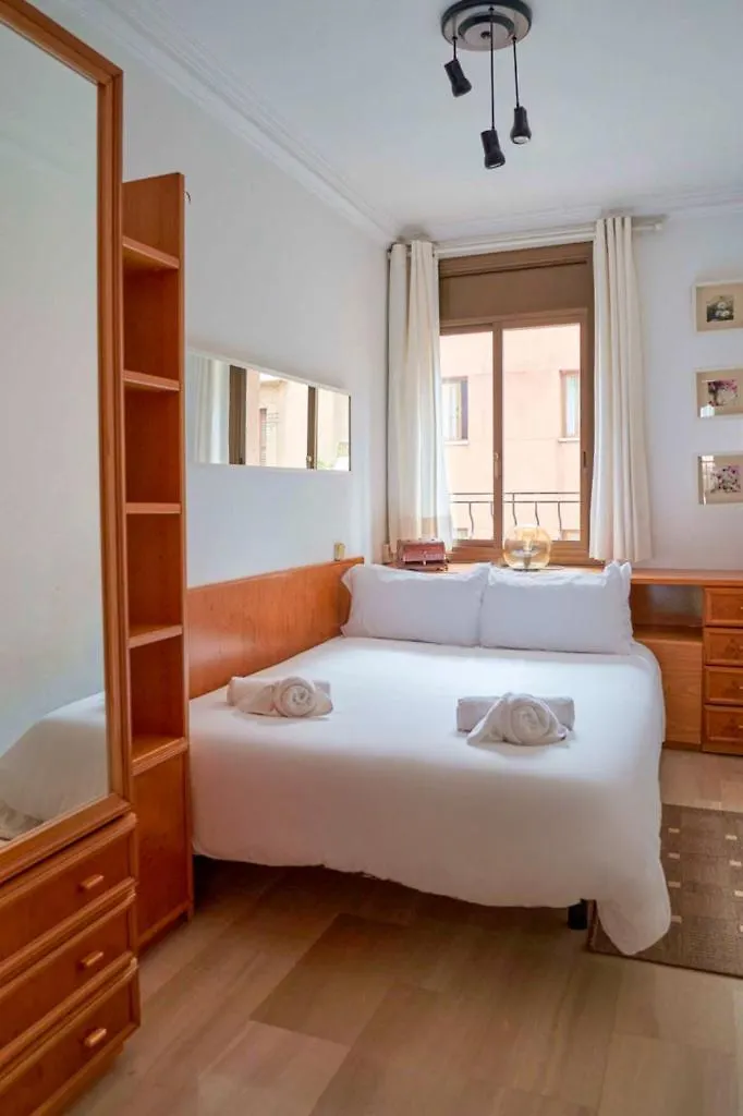 Stay U-Nique House Torre Damians Barcelona 0*,  Španělsko